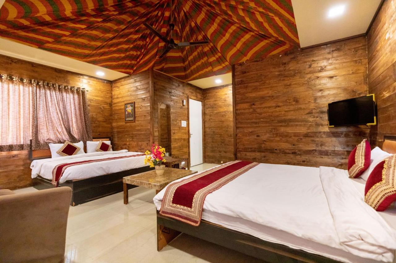 1 India Resort, イガットプリ エクステリア 写真