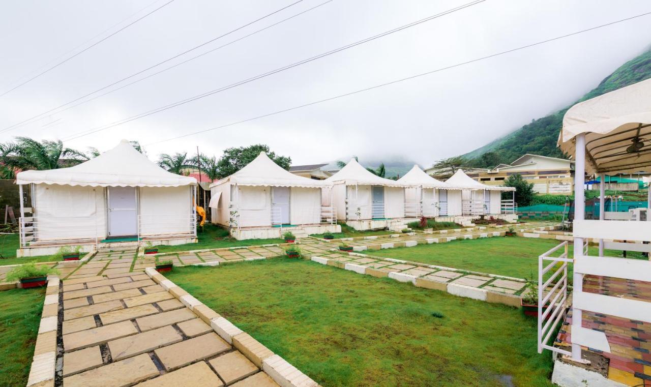 1 India Resort, イガットプリ エクステリア 写真
